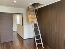 屋根裏収納