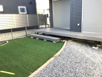 ウッドデッキ