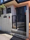 門