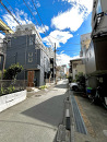 西側道路