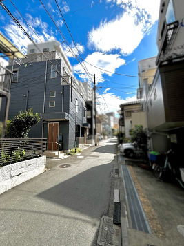 西側道路