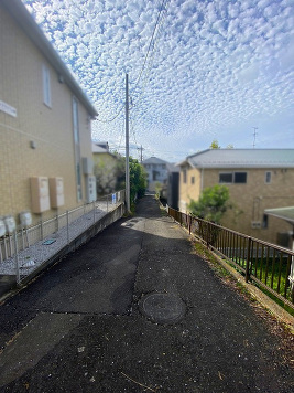 前面道路（私道）