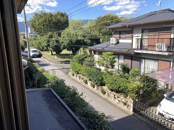 2階から北西方向に公園