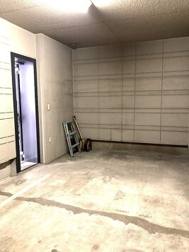 1階 店舗・車庫・事務所
