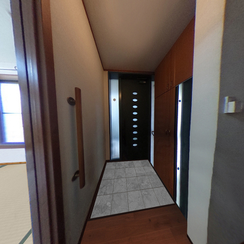 玄関ホール※現況写真にＣＧ加工（家具や調度品の削除等）を加えたもので実際とは異なる場合があります。