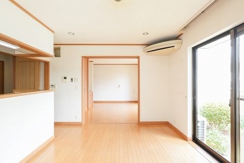 1階 LD・洋室