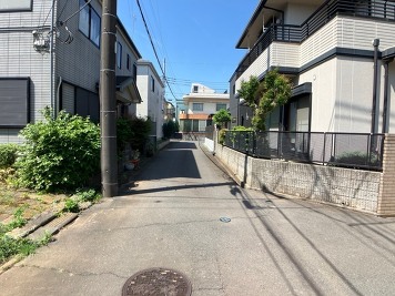 南東側