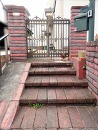 門