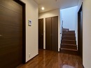 ウォールナットを基調としたインテリア