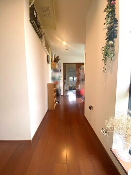 ホール廊下